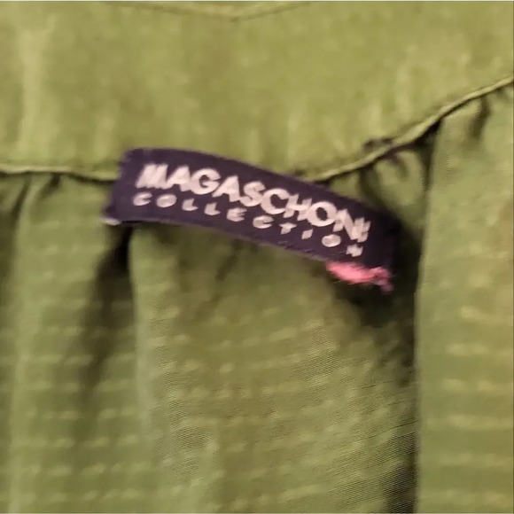 Magaschoni Sleeveless Pleated Green Blouse - Picture 2 of 4